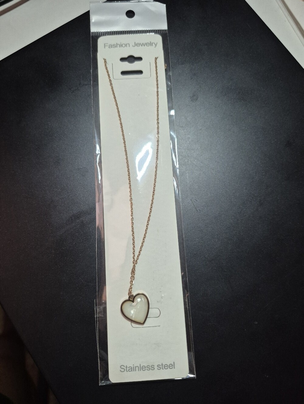 Fashion Jewelry Gold-Tone Chain with White Heart Pendant